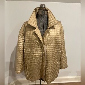 Hilary Radley 3/4 sleeve light weight quilted gold jacket. Size 2X